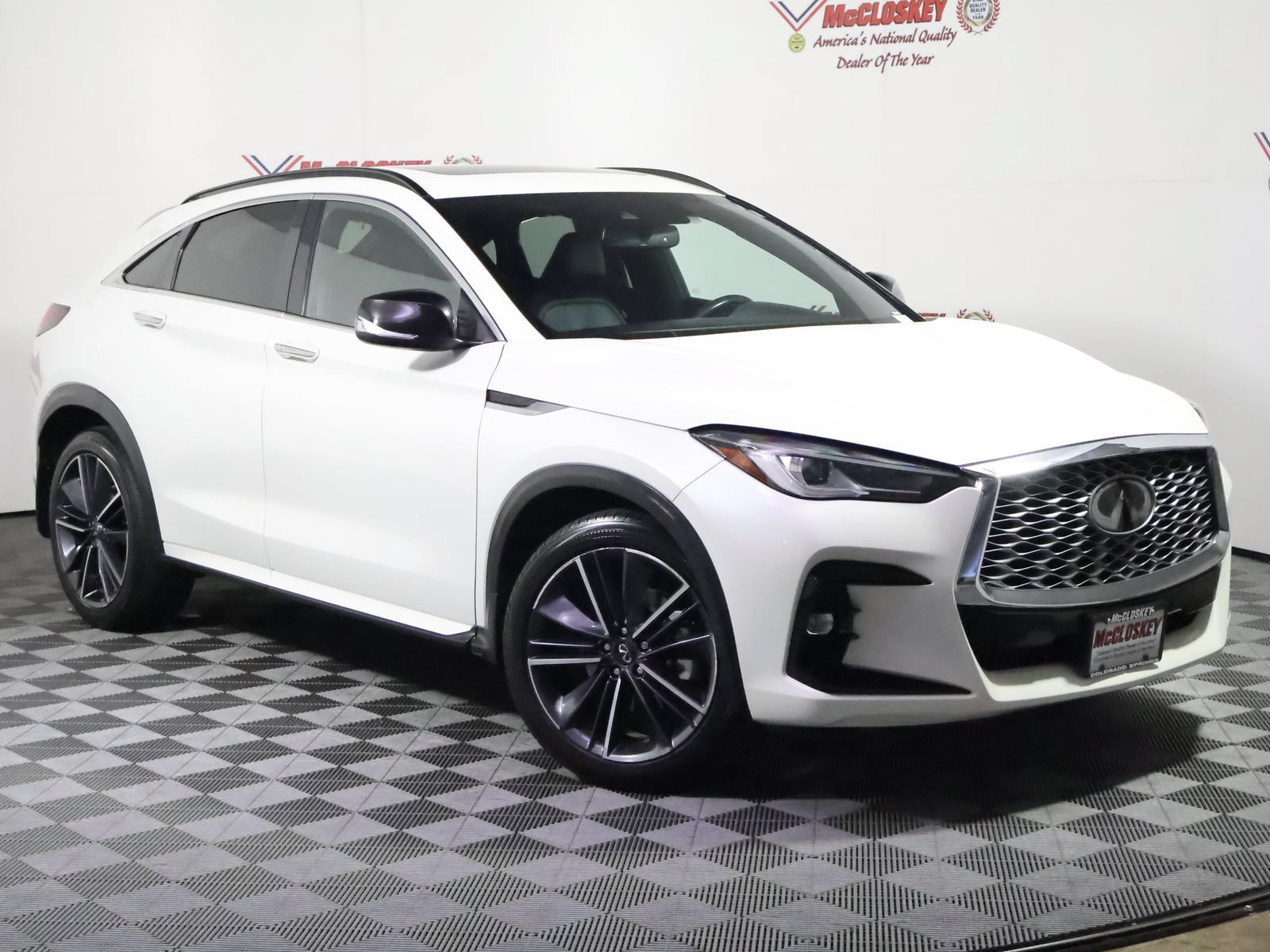 Used 2023 INFINITI QX55 Luxe w/ Cargo Package AWD/4WD image 2
