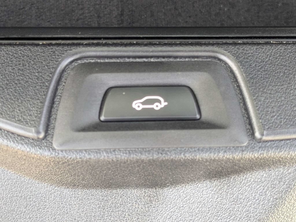Used 2021 BMW X5 M50i AWD/4WD image 12