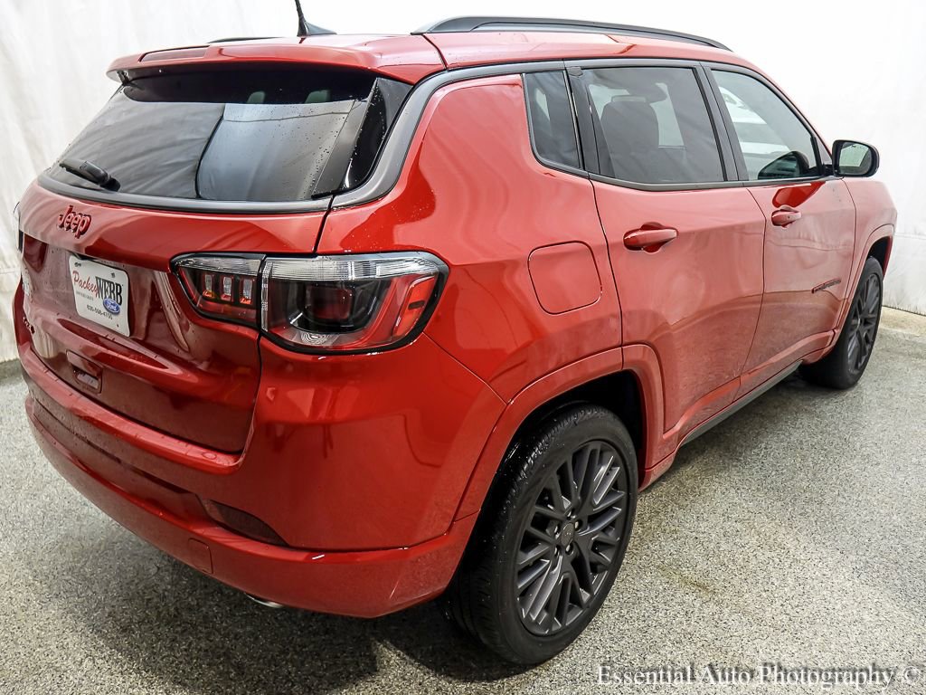 Used 2022 Jeep Compass Limited image 9