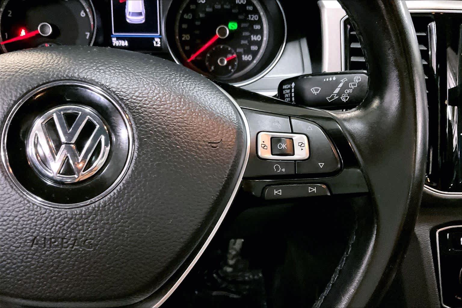 Used 2018 Volkswagen Atlas SEL AWD/4WD image 25