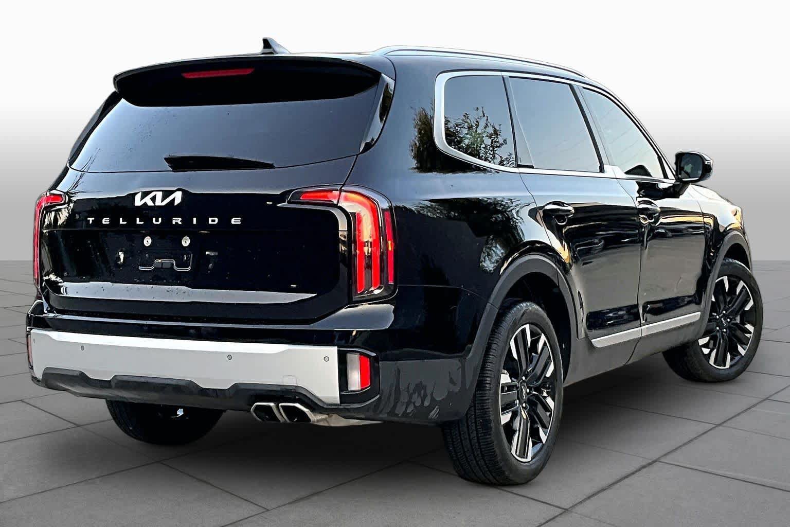 Used 2024 Kia Telluride SX FWD image 12
