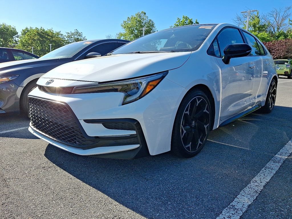 Used 2025 Toyota Corolla FX w/ Convenience Package FWD image 3