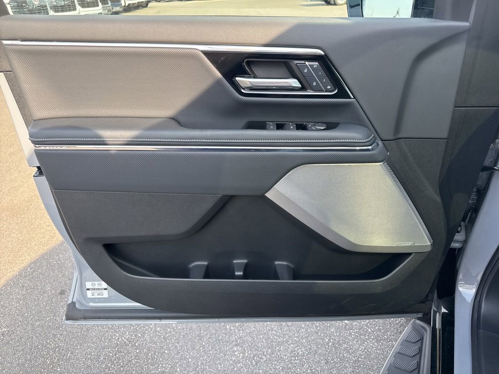Used 2024 GMC Sierra EV Denali image 29