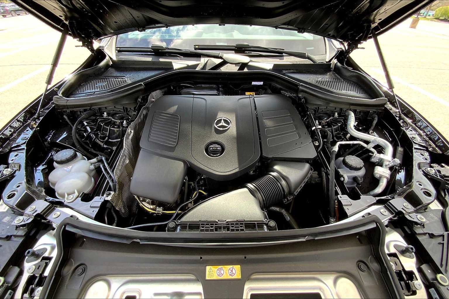 Used 2025 Mercedes-Benz GLC 300 4MATIC image 20