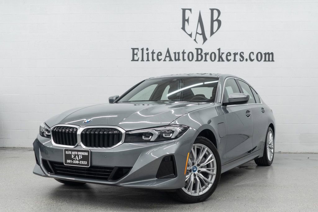 Used 2024 BMW 330e xDrive image 1