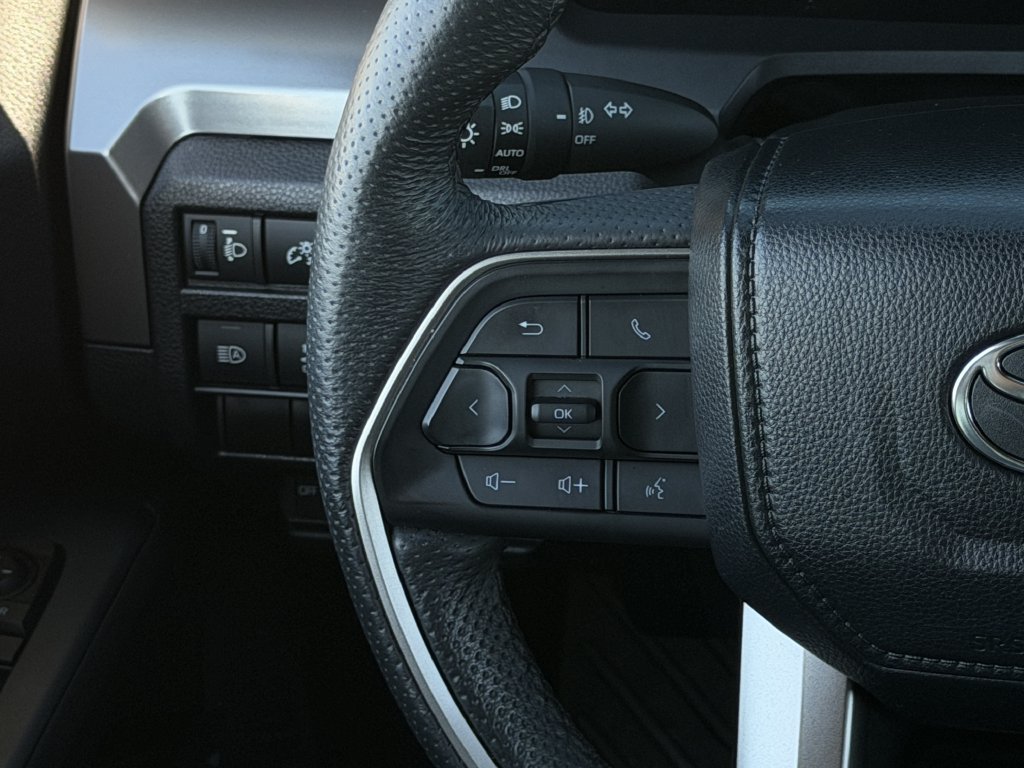 Used 2024 Toyota Tacoma TRD Off-Road AWD/4WD image 14