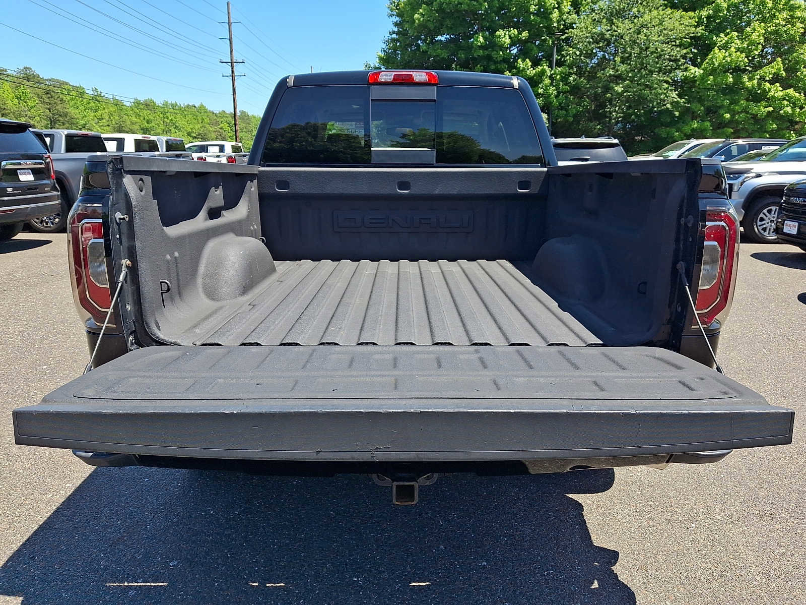 Used 2017 GMC Sierra 1500 Denali w/ Denali Ultimate Package AWD/4WD image 32