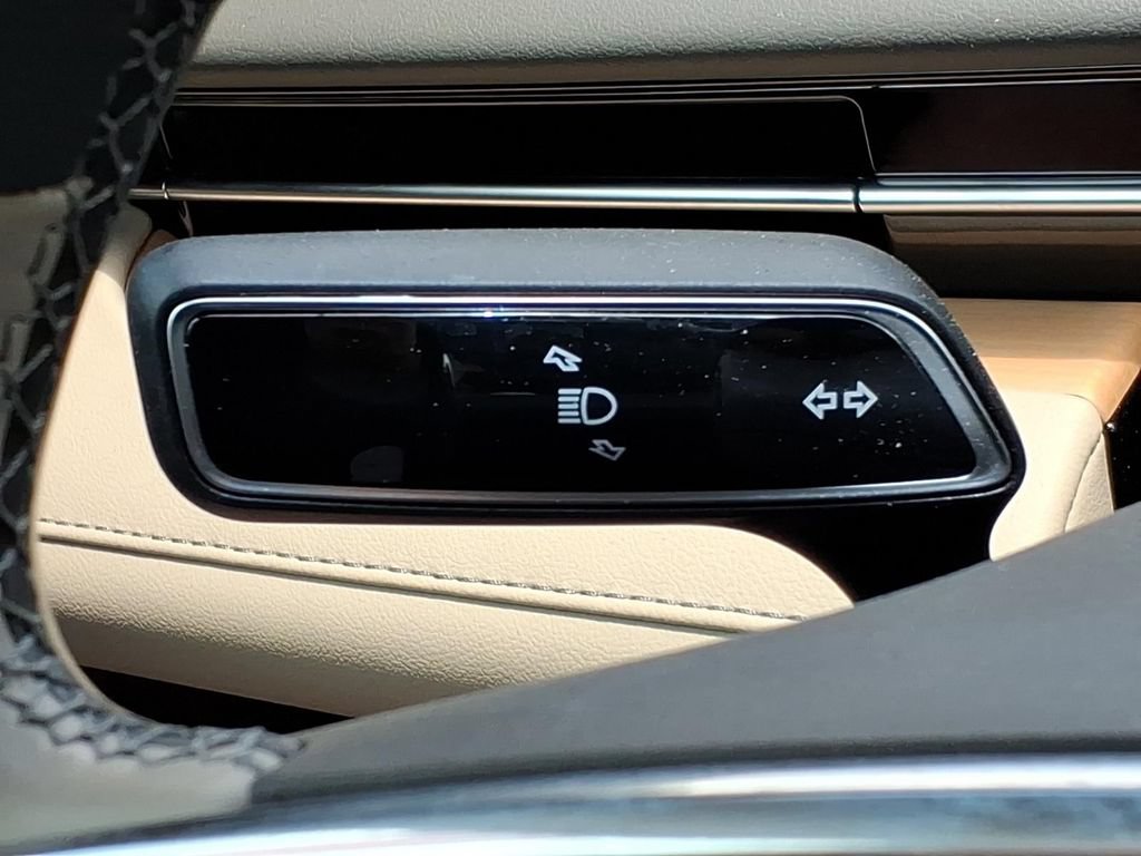 Used 2024 Lincoln Nautilus Reserve AWD/4WD image 19