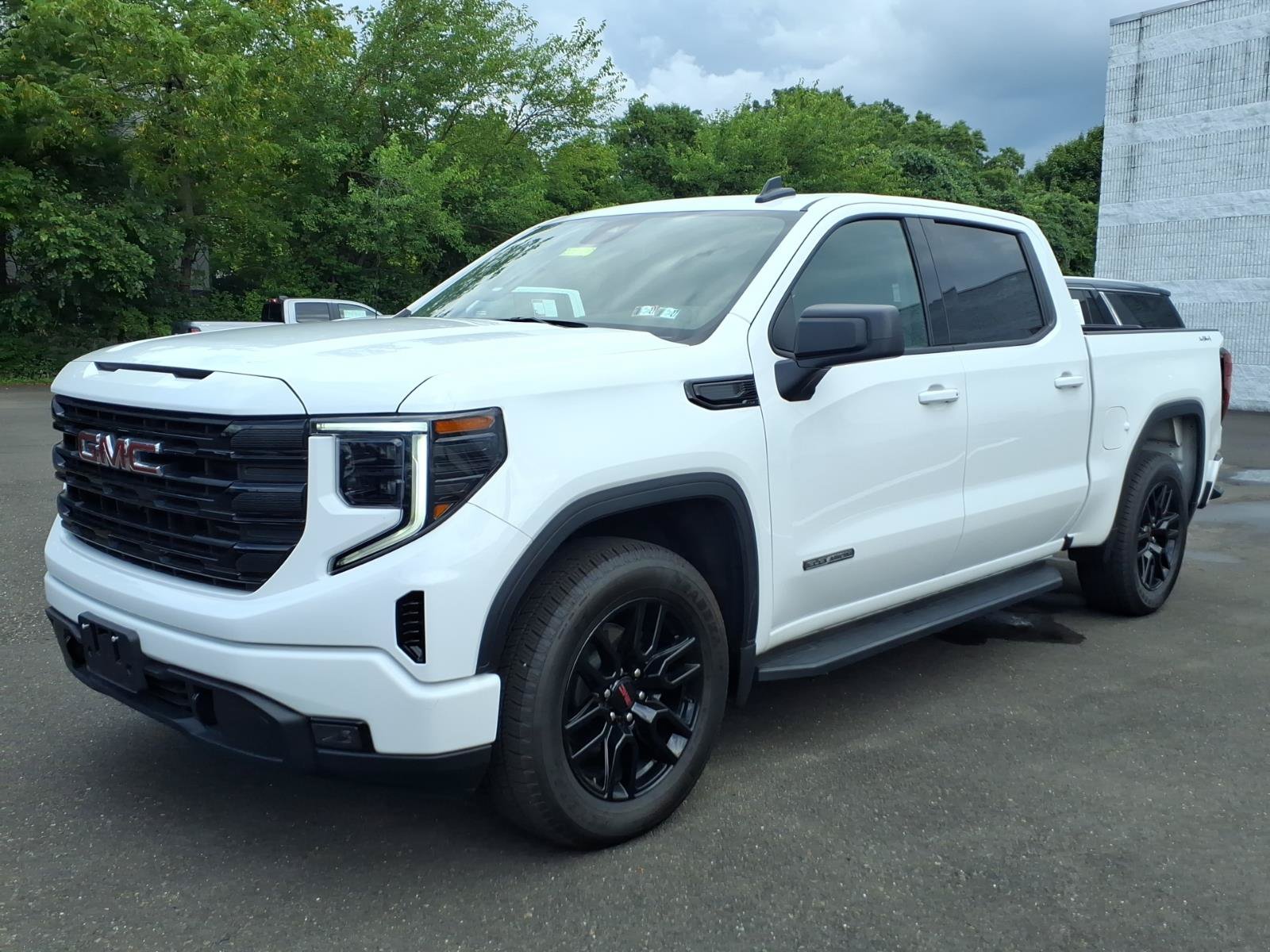Certified 2023 GMC Sierra 1500 Elevation AWD/4WD image 9