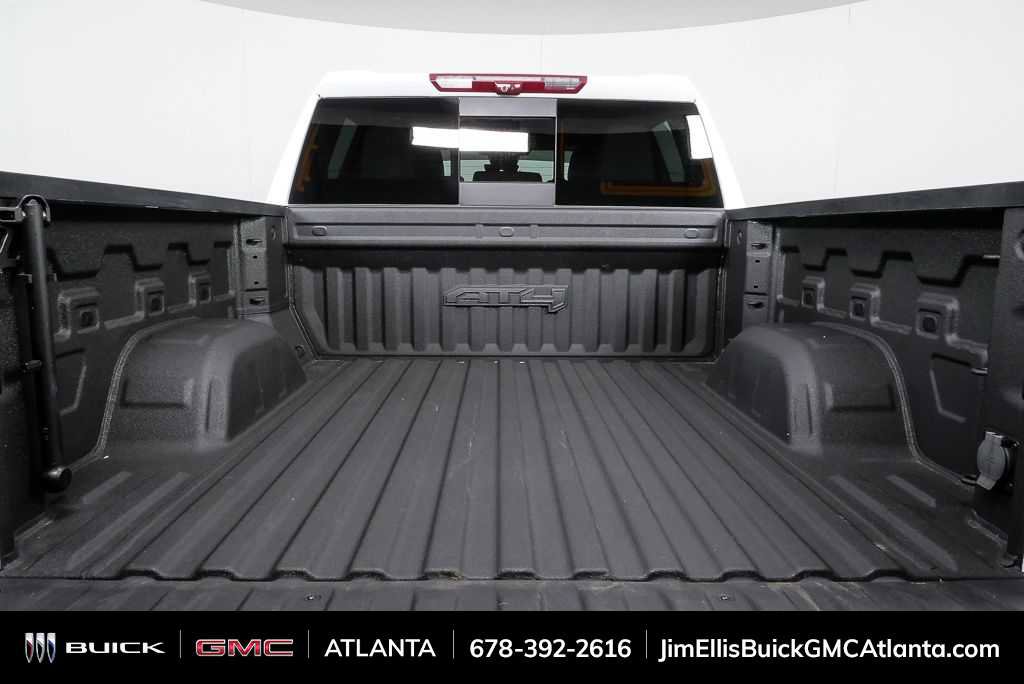 Used 2024 GMC Sierra 1500 AT4 w/ Technology Package image 32
