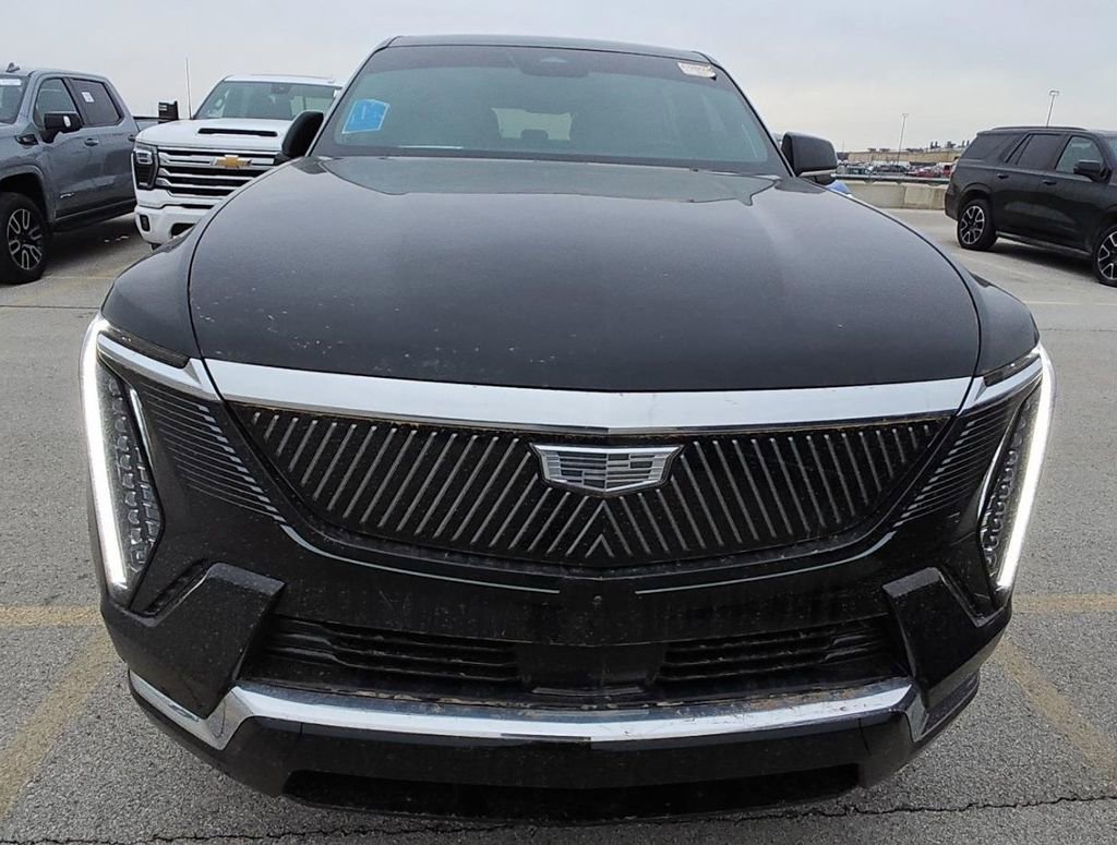 Used 2025 Cadillac Escalade IQ Luxury 2 image 2
