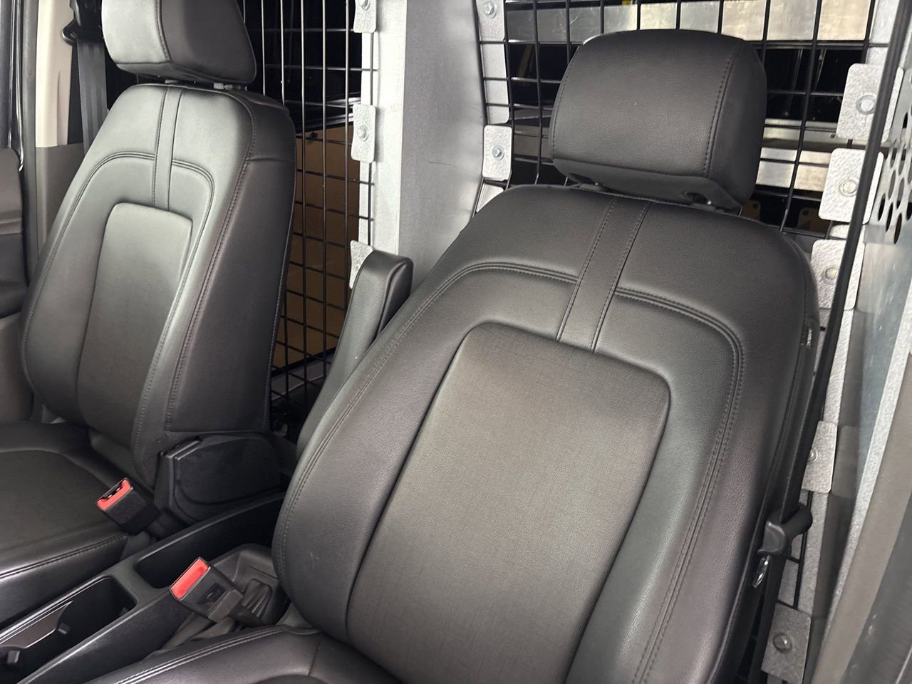 Used 2022 Ford Transit Connect XL image 8