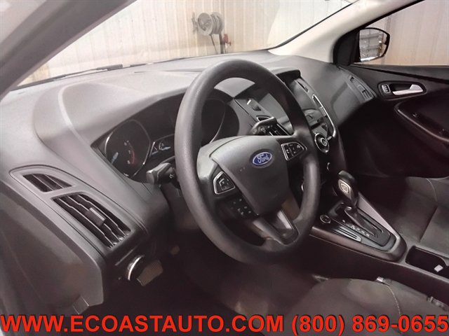 Used 2017 Ford Focus SEL FWD image 11