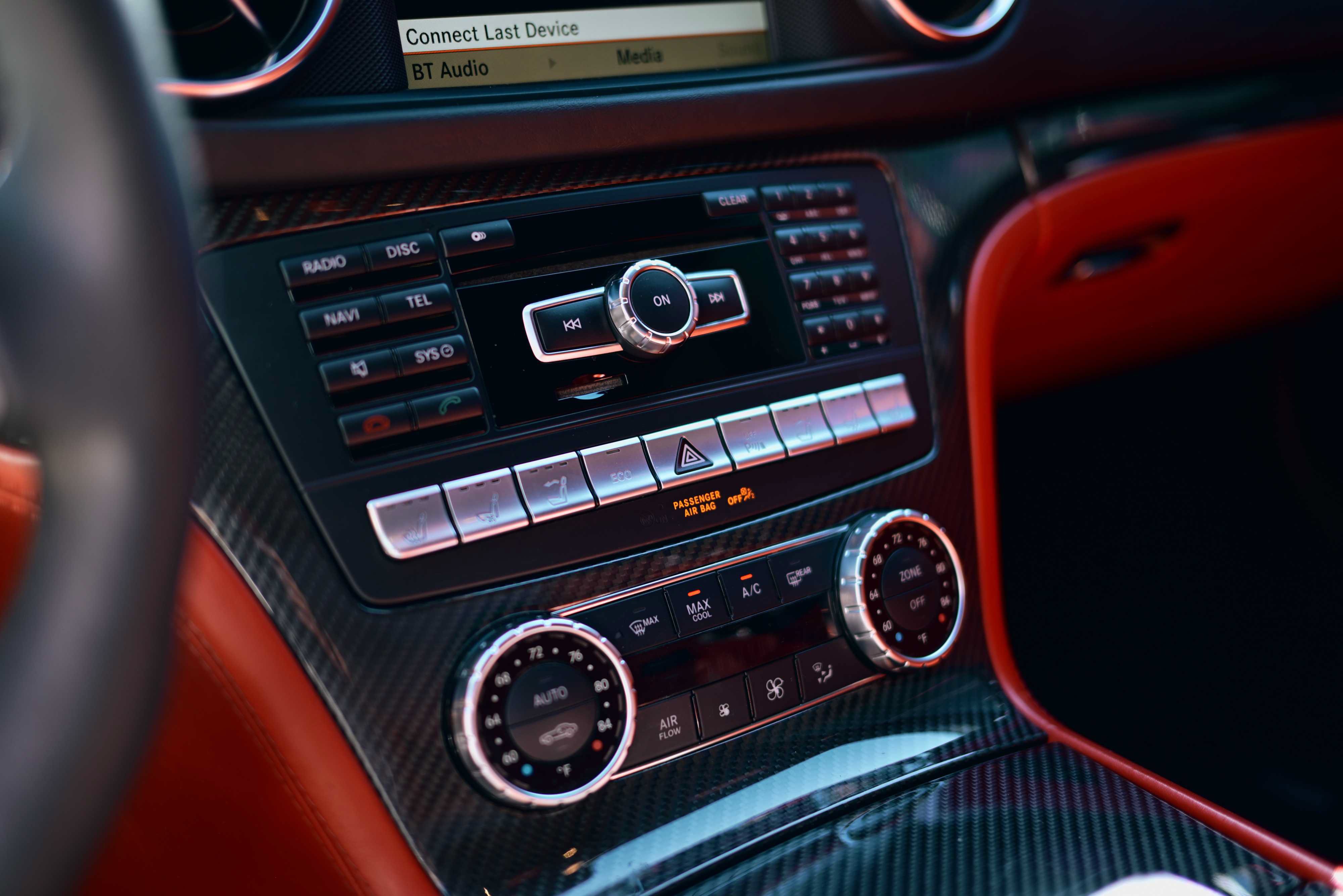 Used 2013 Mercedes-Benz SL 63 AMG image 11