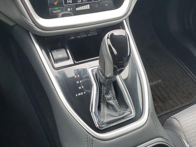 Used 2024 Subaru Outback Premium image 28