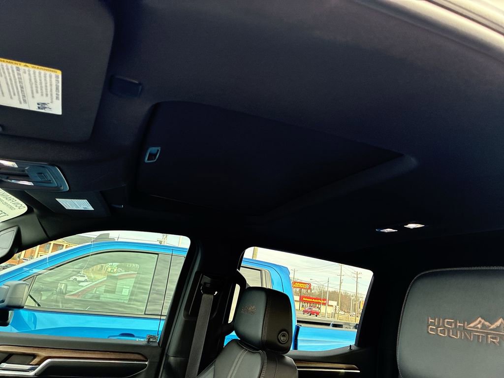 Used 2023 Chevrolet Silverado 1500 High Country w/ High Country Premium Package image 19