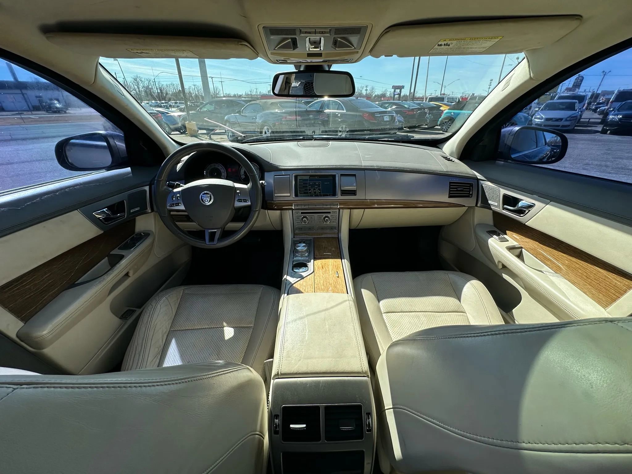 Used 2009 Jaguar XF Premium image 2