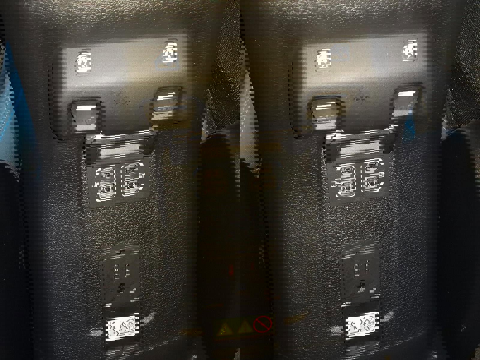 Used 2024 Jeep Wrangler Unlimited Rubicon 4xe w/ Convenience Group image 16