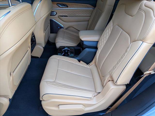 Used 2021 Jeep Grand Cherokee L Summit image 20