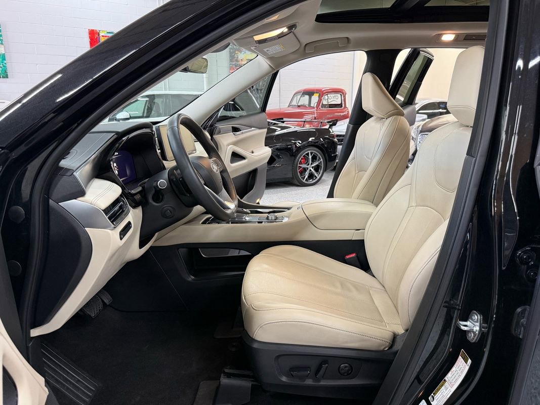Used 2023 INFINITI QX60 Luxe AWD/4WD image 11