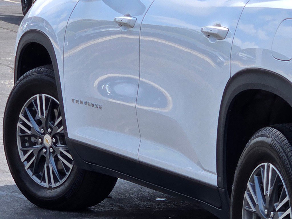 Certified 2025 Chevrolet Traverse LT image 16