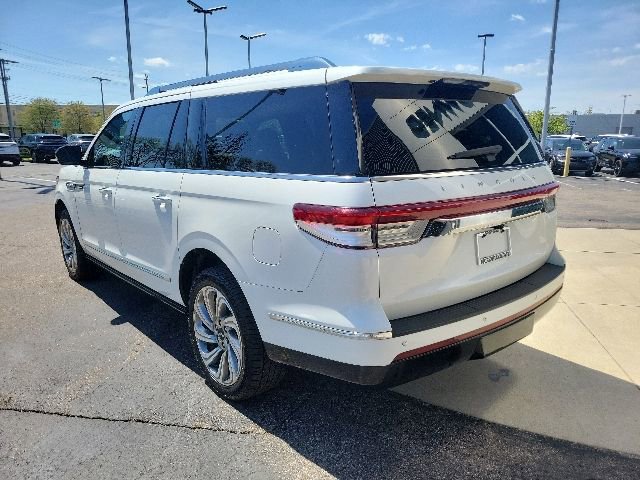 Certified 2023 Lincoln Navigator L Reserve AWD/4WD image 13