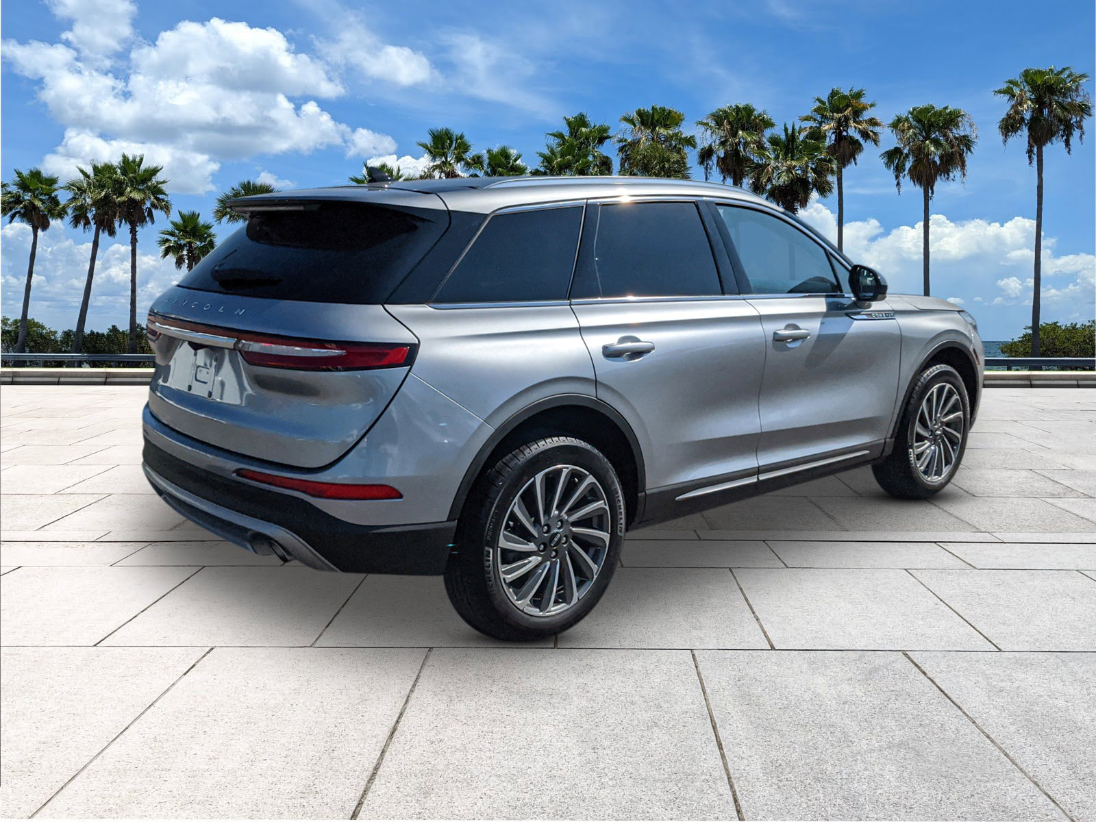 Used 2024 Lincoln Corsair Reserve image 8