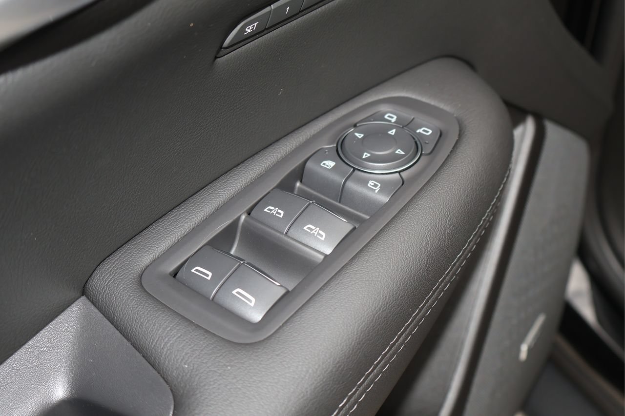 New 2026 Cadillac XT5 Sportv AWD/4WD image 10