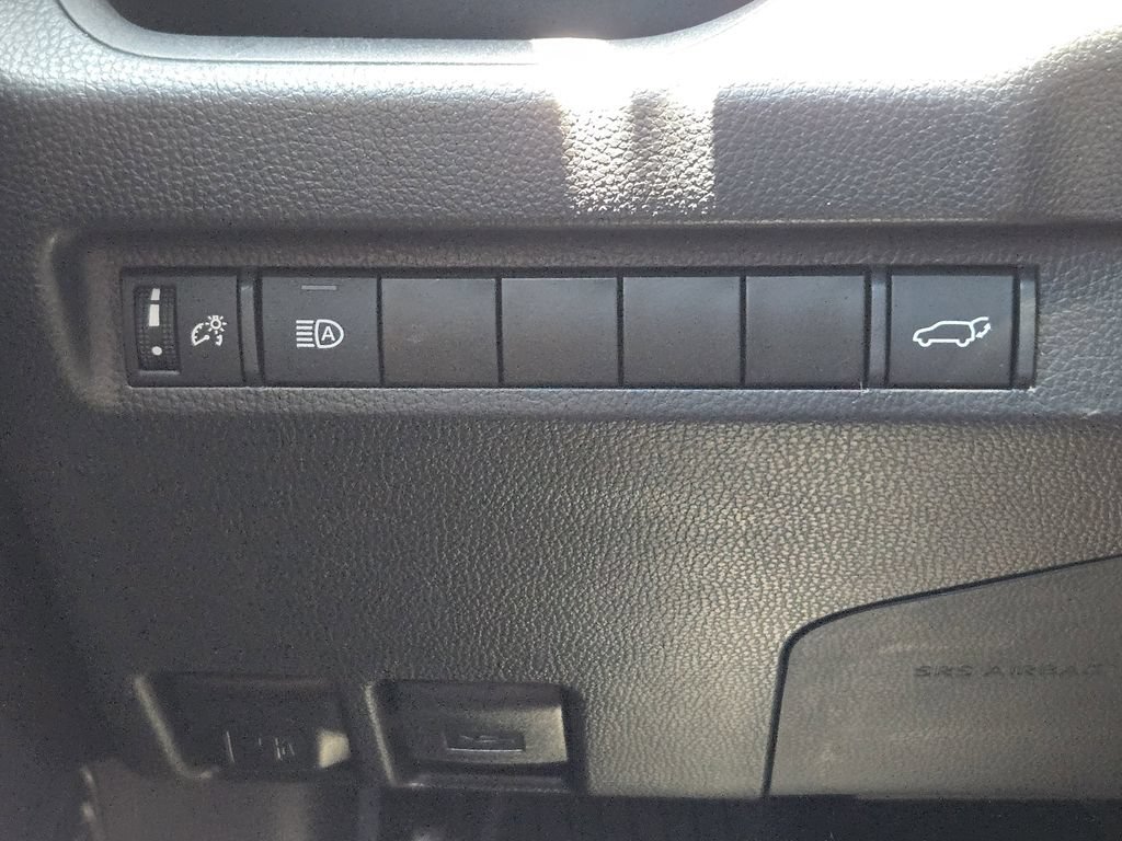 Used 2024 Toyota RAV4 XLE Premium FWD image 23