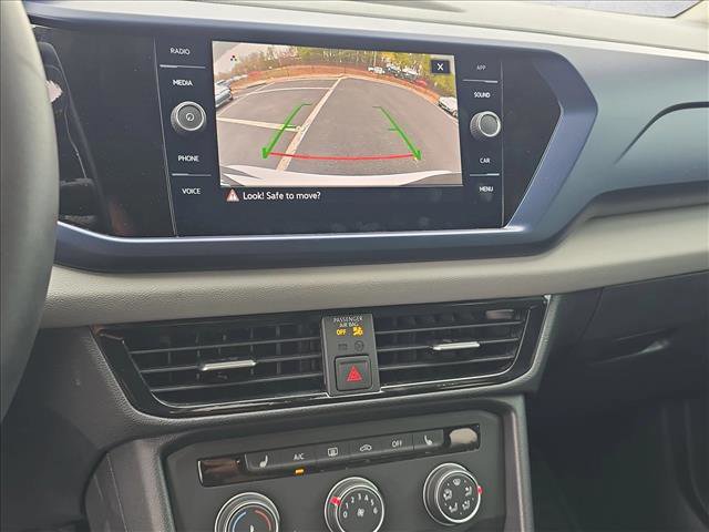 Used 2022 Volkswagen Taos SE image 12