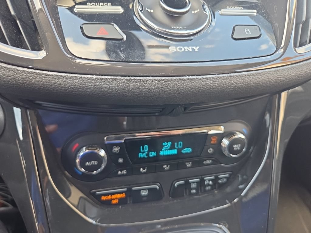 Used 2015 Ford Escape Titanium w/ Equipment Group 301A AWD/4WD image 15