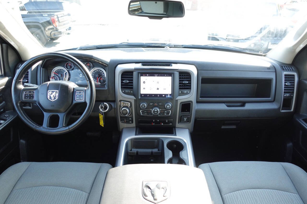 Used 2023 RAM 1500 Express w/ Wheel & Sound Group image 32