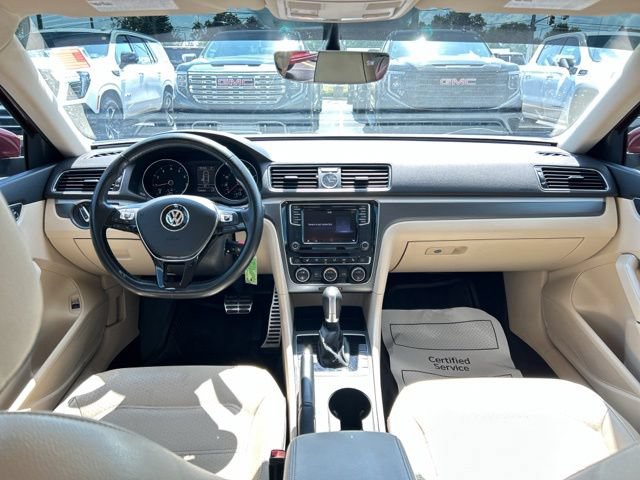 Used 2017 Volkswagen Passat 1.8T R-Line FWD image 20