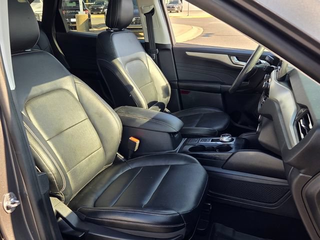 Used 2022 Ford Escape SEL FWD image 17