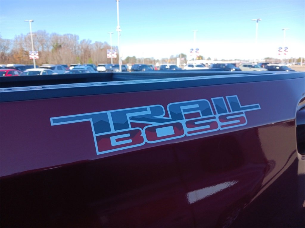 Used 2020 Chevrolet Silverado 1500 LT Trail Boss w/ Bed Protection Package image 30