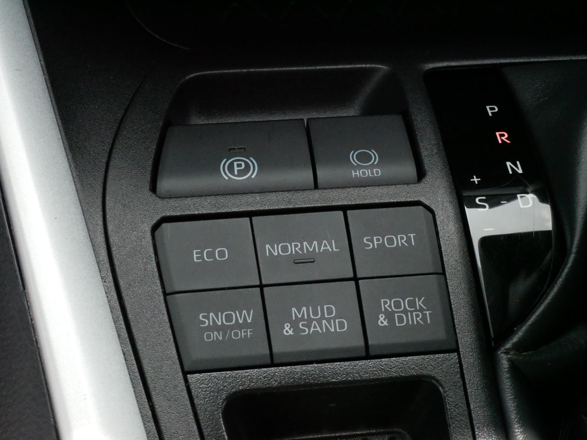 Certified 2025 Toyota RAV4 XLE AWD/4WD image 28