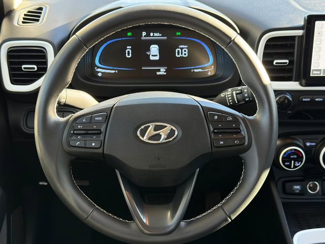 Used 2025 Hyundai Venue Limited FWD image 14