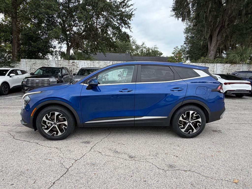 Certified 2024 Kia Sportage EX FWD image 8
