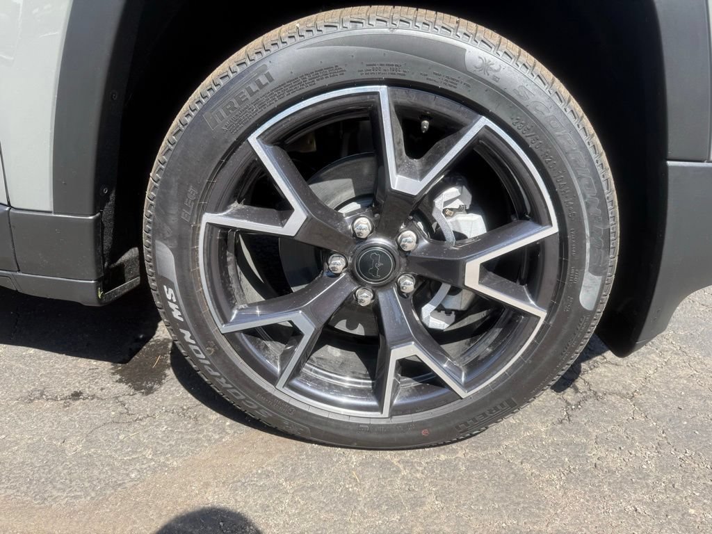 New 2026 Jeep Cherokee Overland w/ Advanced Pro Tech Group AWD/4WD image 52