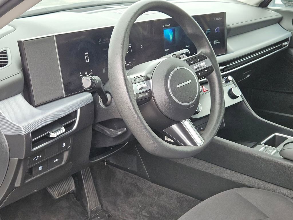 Used 2025 Hyundai Sonata SEL FWD image 13