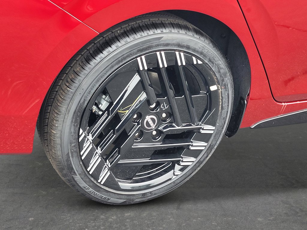 New 2027 Nissan Sentra SR w/ Floor Mat Package FWD image 8