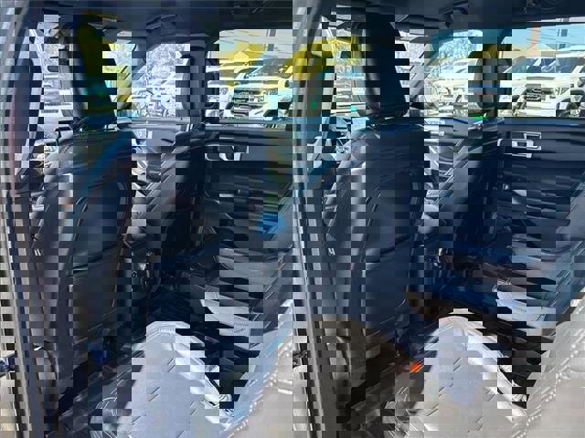 Used 2020 Ford Explorer XLT w/ Equipment Group 202A image 15