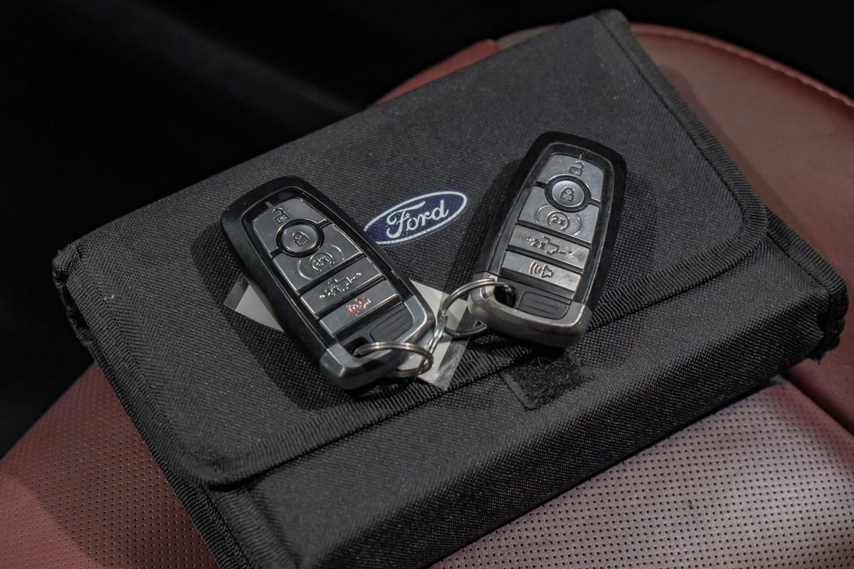 Used 2018 Ford F350 Platinum w/ Platinum Ultimate Package AWD/4WD image 67