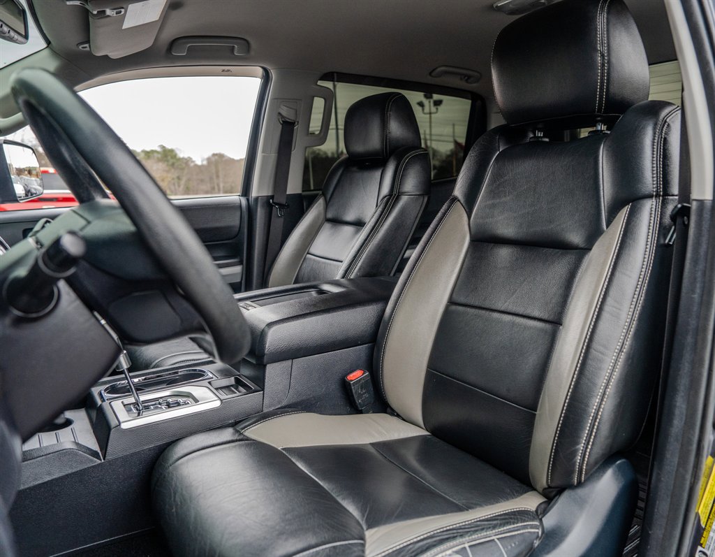 Used 2018 Toyota Tundra SR5 w/ SR5 Upgrade Package image 27