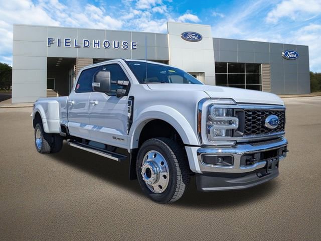 New 2026 Ford F450 XLT w/ XLT Premium Package image 3
