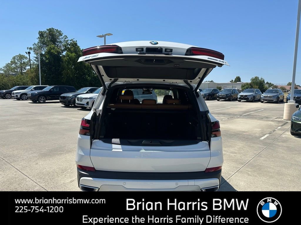 Certified 2025 BMW X5 xDrive40i w/ Premium Package image 7