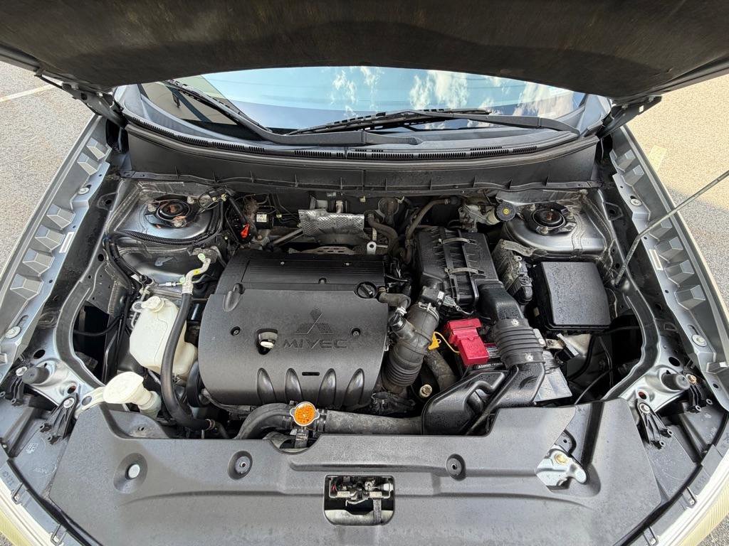Used 2011 Mitsubishi Outlander Sport SE FWD image 32