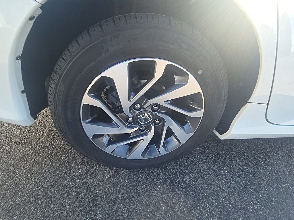 Used 2017 Honda Civic EX image 9