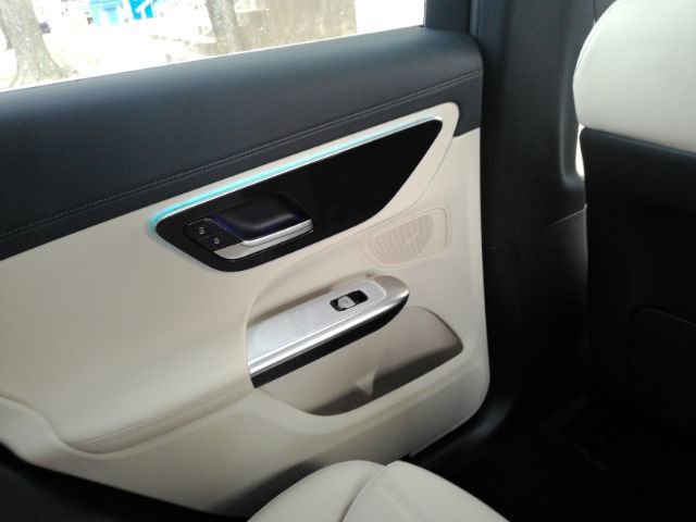 Used 2024 Mercedes-Benz GLC 300 image 31