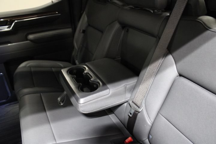 New 2026 GMC Sierra 1500 Elevation w/ Elevation Premium Package AWD/4WD image 24